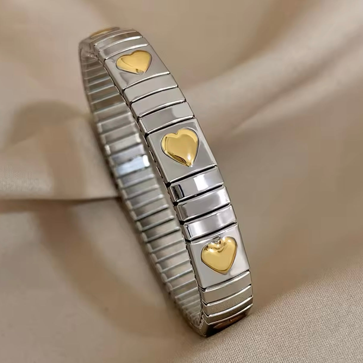 BRAZALETE ELÁSTICO CORAZÓN
