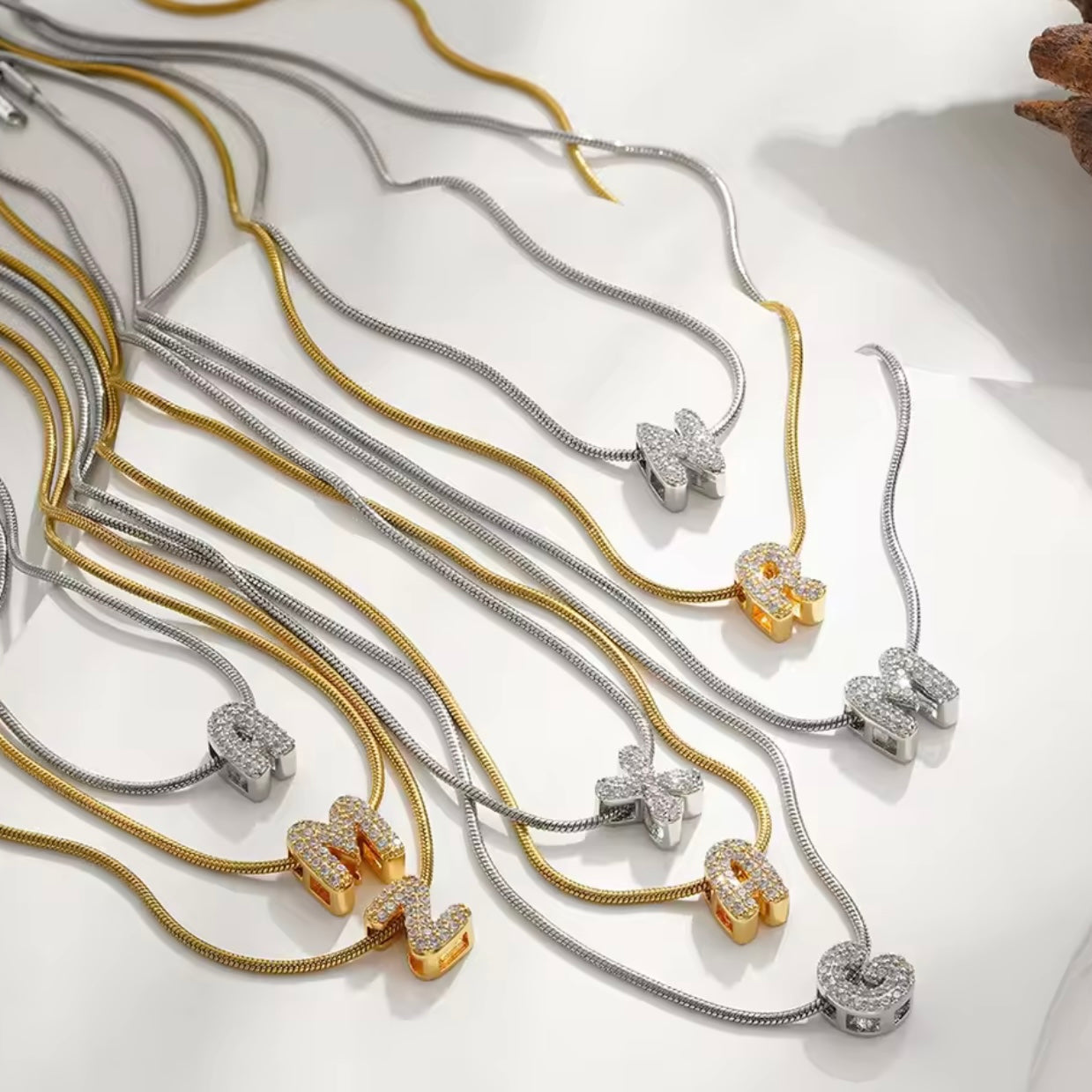 CADENA GLITTER CHICA