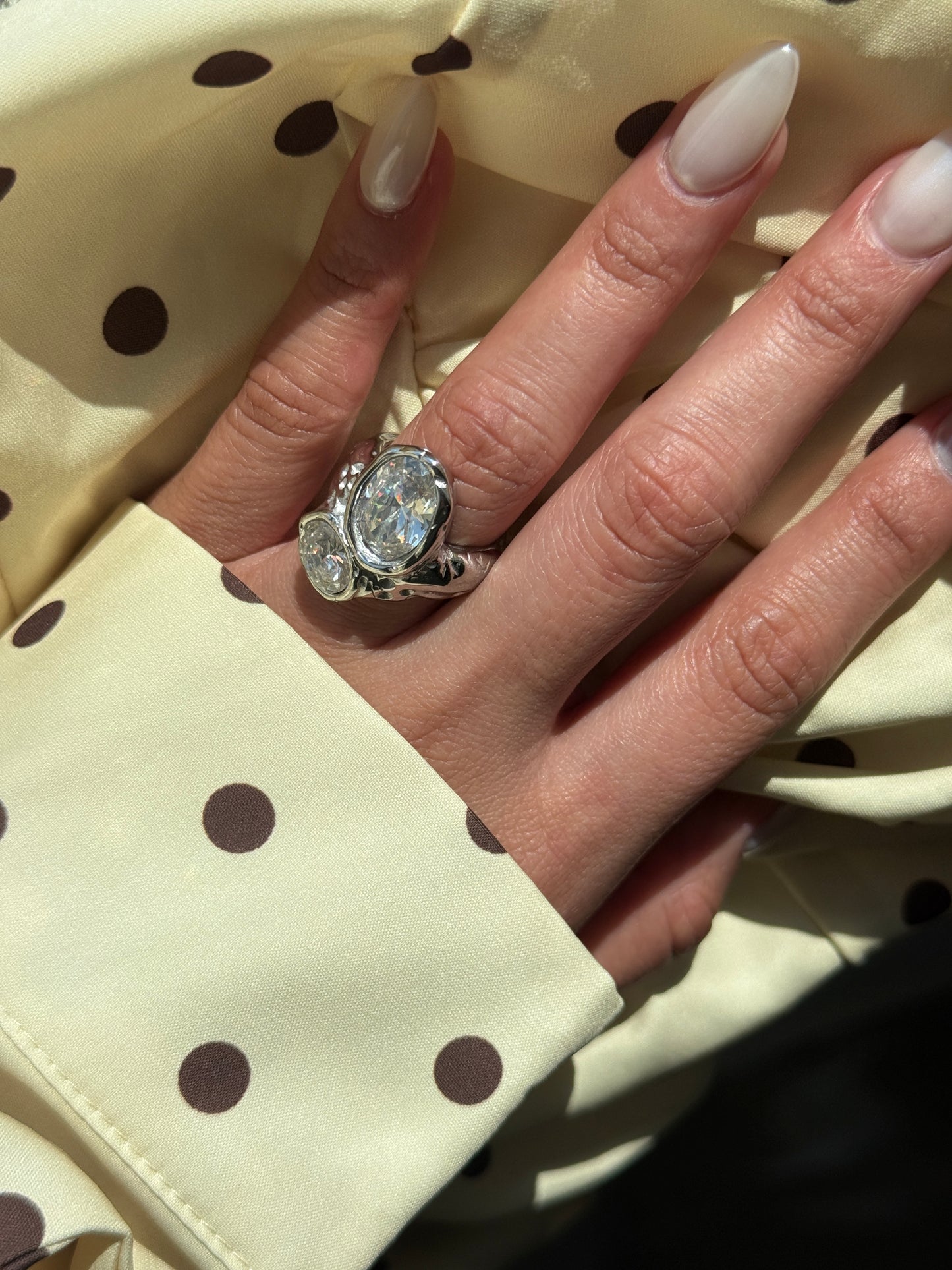 ANILLO ARISIA